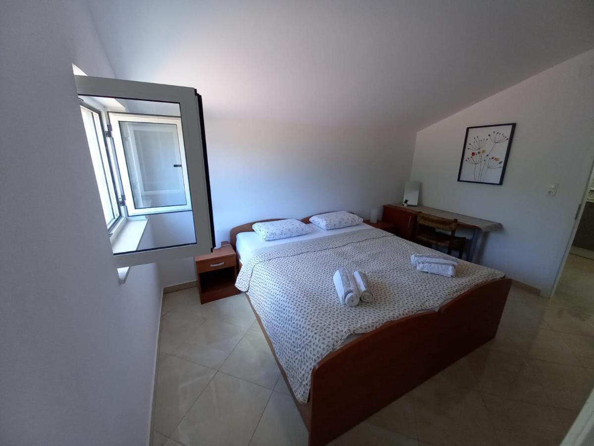 Marina Sa Parkingom Apartman