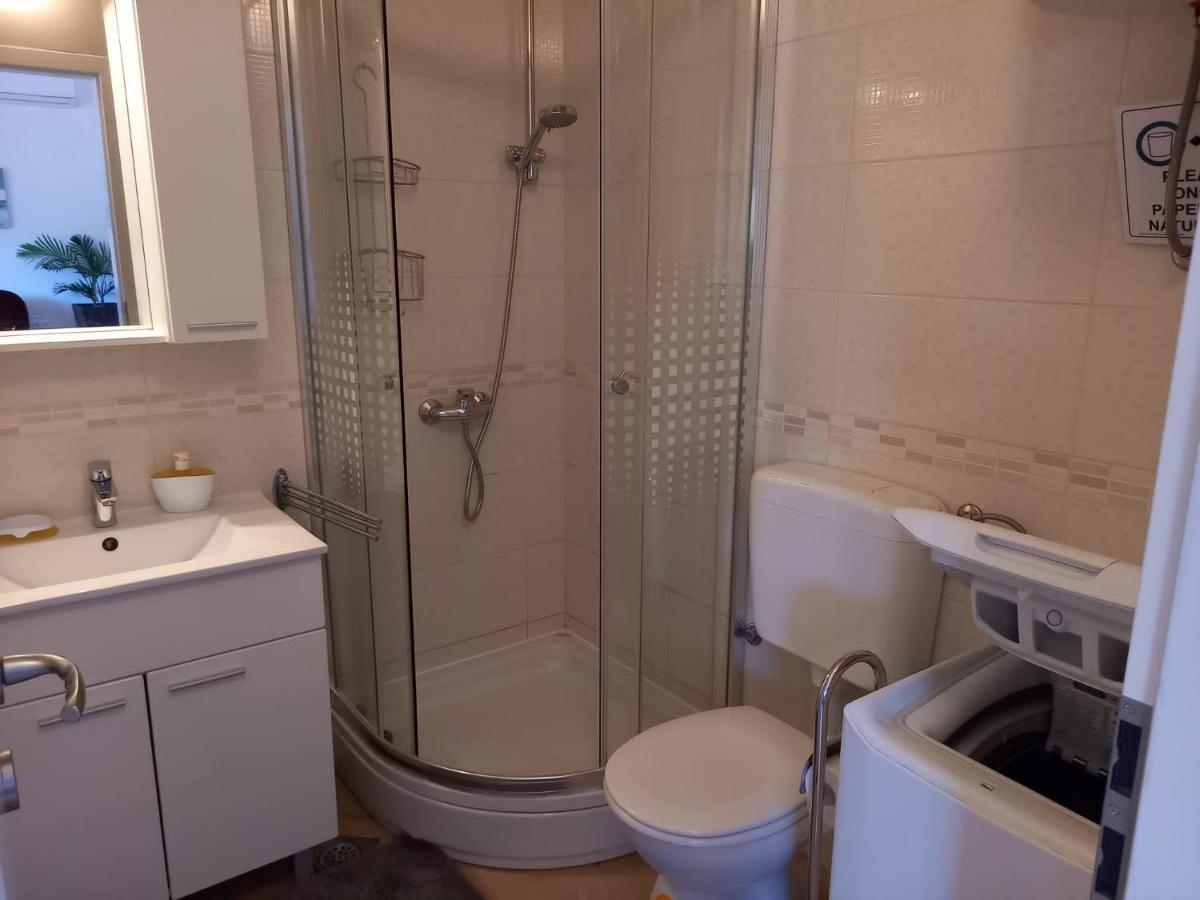 Marina Sa Parkingom Apartman *
